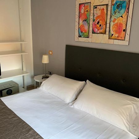 阿蒂斯巴贝里尼套房旅馆 罗马 外观 照片